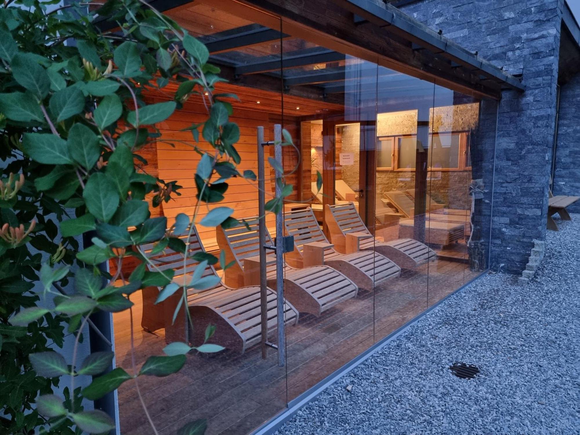 Hotel Alpina ラウリス エクステリア 写真